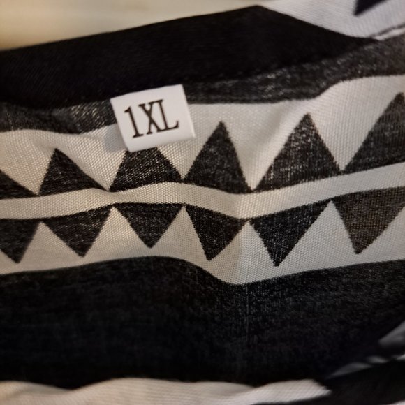 1X Lightweight Printed Tank - Picture 2 of 3